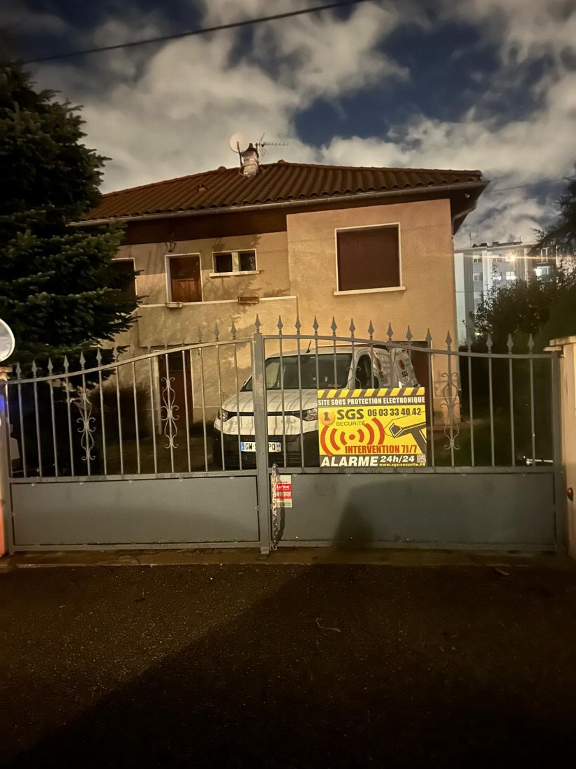 Pavillon vacant de nuit